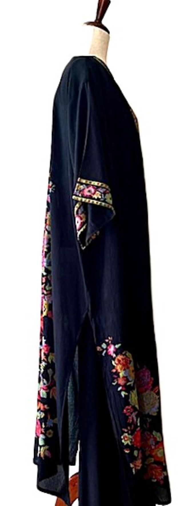 Specialty Collection: Blooming Roses Long Floral Kimono Has Just The Right Amount Of Pizzaz