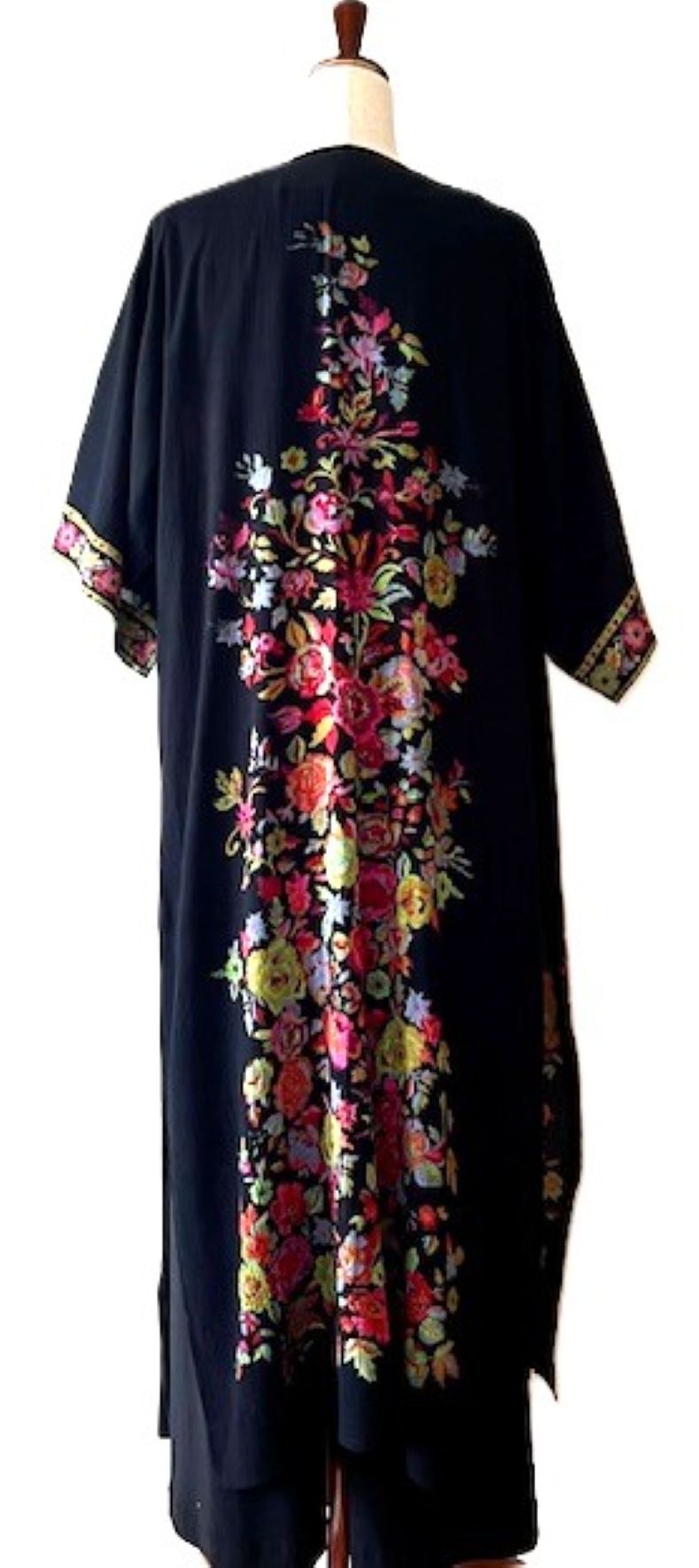 Specialty Collection: Blooming Roses Long Floral Kimono Has Just The Right Amount Of Pizzaz