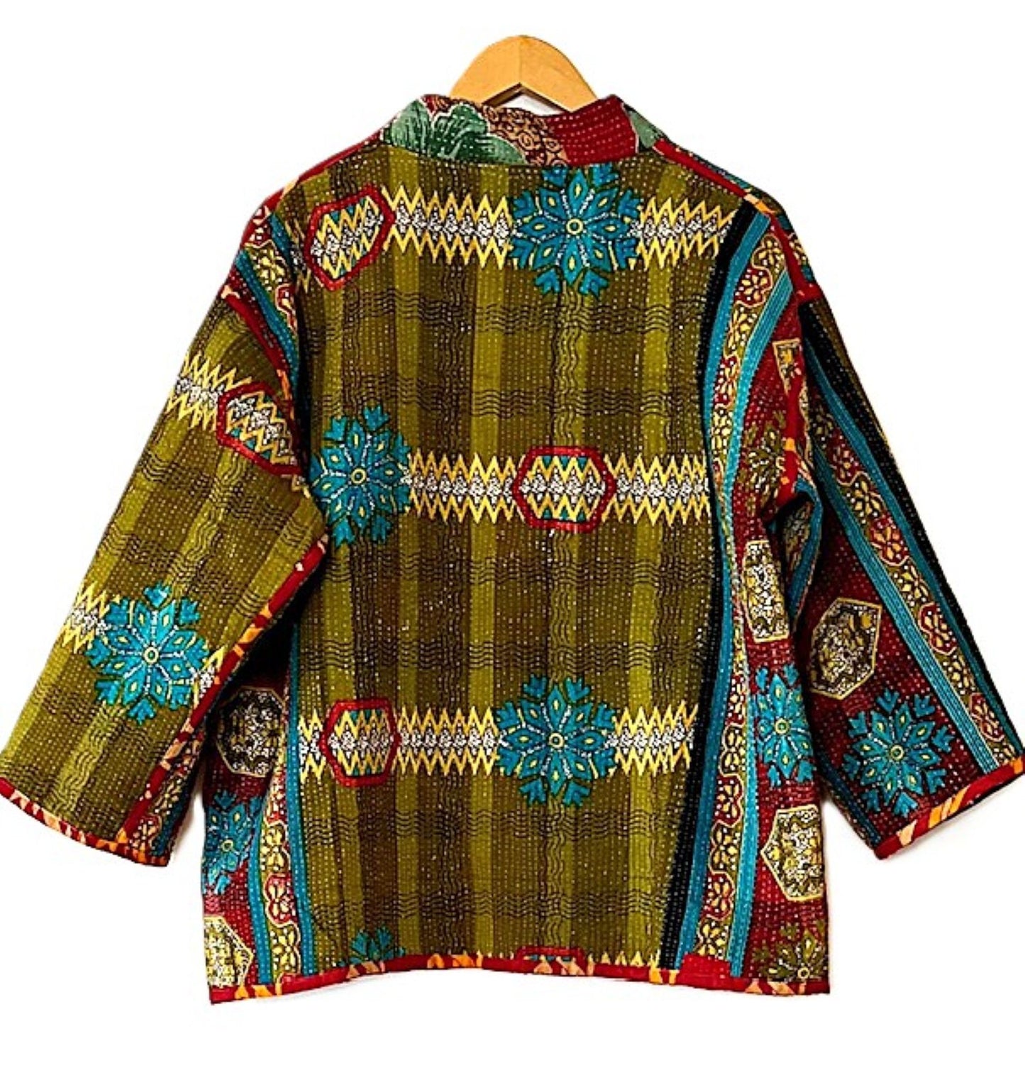 Fully Reversible Short Quilted Jacket With Kantha Stitching. (Red)