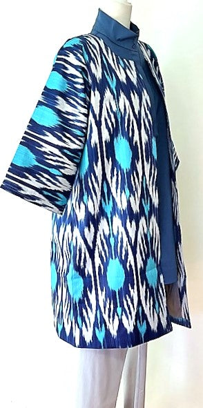Handwoven, Loomed and Dyed Uzbek Ikat Chapan Stroller Coat (Blue)