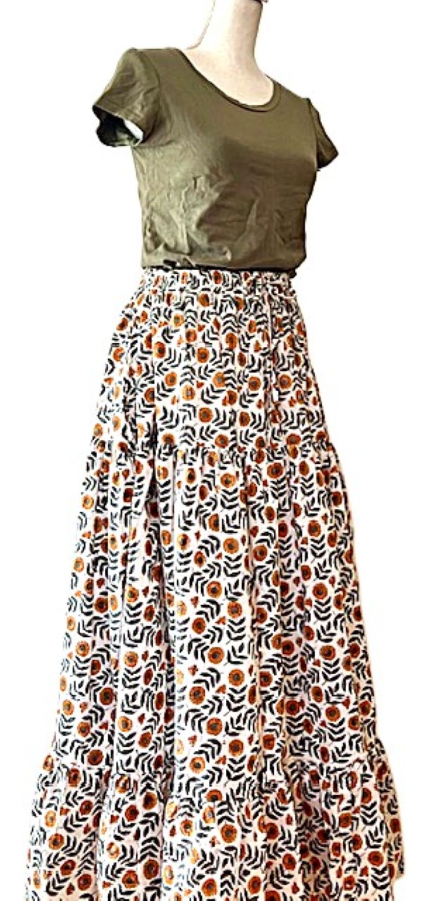 Skirt: Long Cotton Tiered Skirt with Pockets is a must in your wardrobe (Flowers)