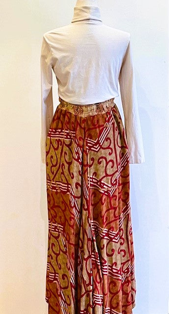 Maxi Silk Circle Skirt Offers A Comfortable Alternative. (3 Prints)