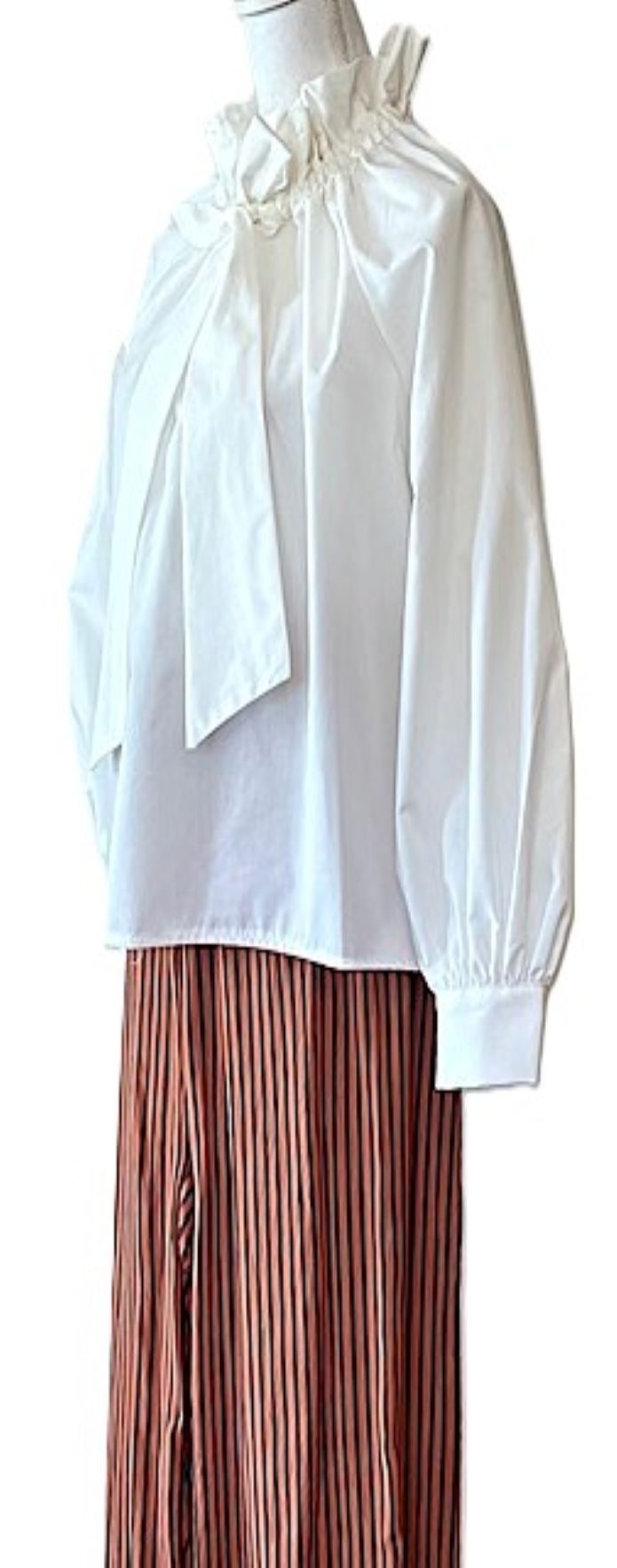 Collar Details Make This Shirt Stand Out. Available in 3 Colors.