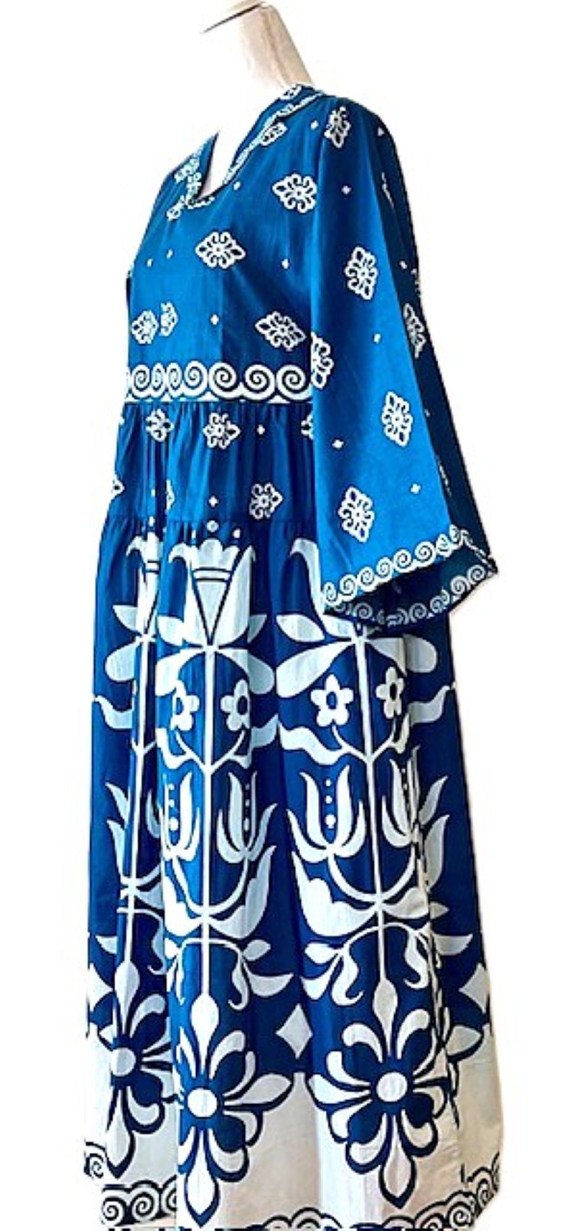 Stylish Midi Dress With Specialty Neck and Sleeves. (Royal)