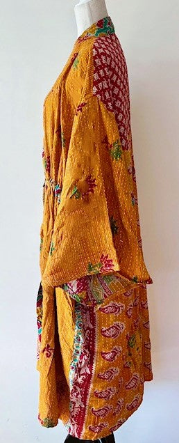 Kantha Bae Dreamweaver Kimono Is A Statement Piece. (Mixed Print)