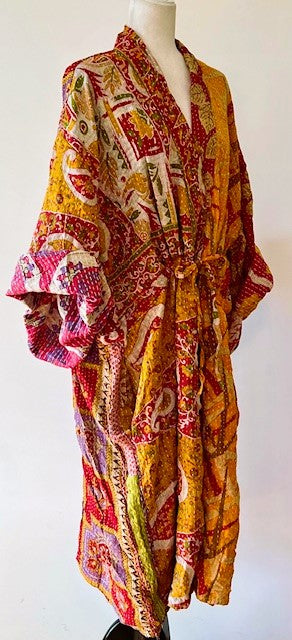 Kantha Bae Dreamweaver Kimono Is A Statement Piece. (Complex Print))