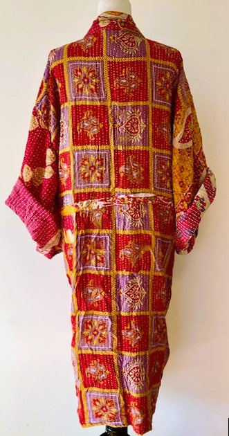 Kantha Bae Dreamweaver Kimono Is A Statement Piece. (Complex Print))