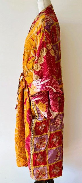 Kantha Bae Dreamweaver Kimono Is A Statement Piece. (Complex Print))