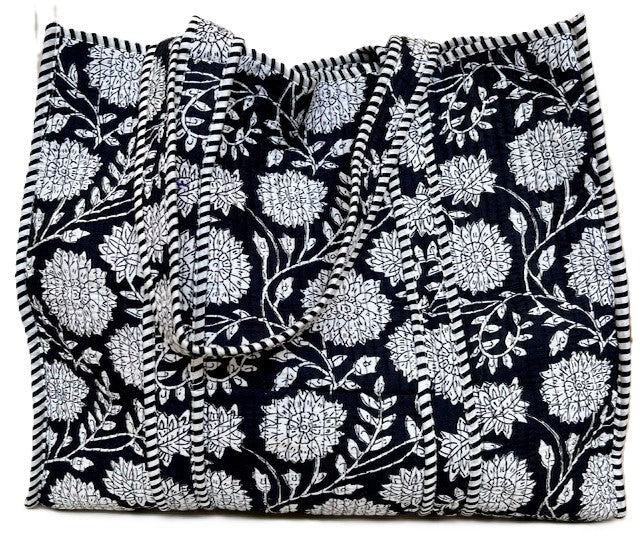 New Cotton Tote Bags Worth Swooning Over. Piping and Totally Reversible