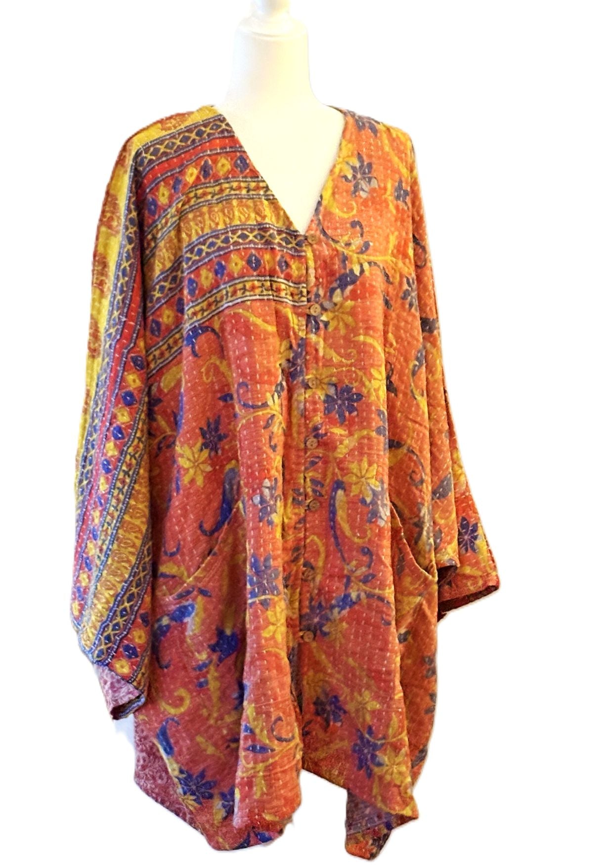 Kantha Bae Pareo Kantha Gaia Button-Down Kimono (Orange Pink)