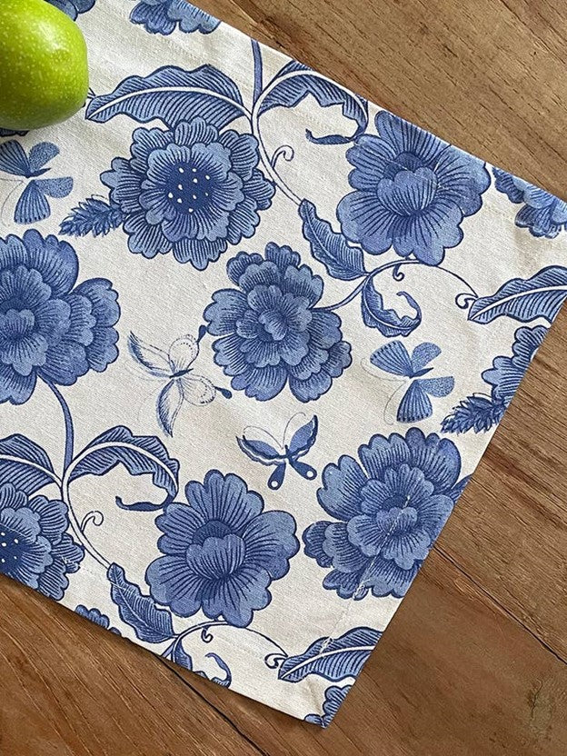 Blue and White Floral Placemat and Napkin Sets. 4 Per Set Beautiful (Megan)