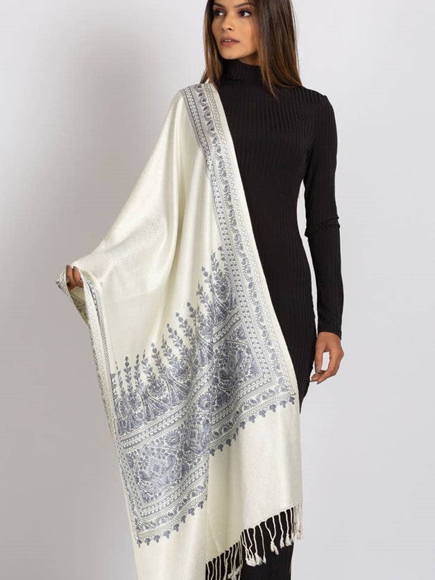 Embroidered Wool Shawl. Collector's shawl.