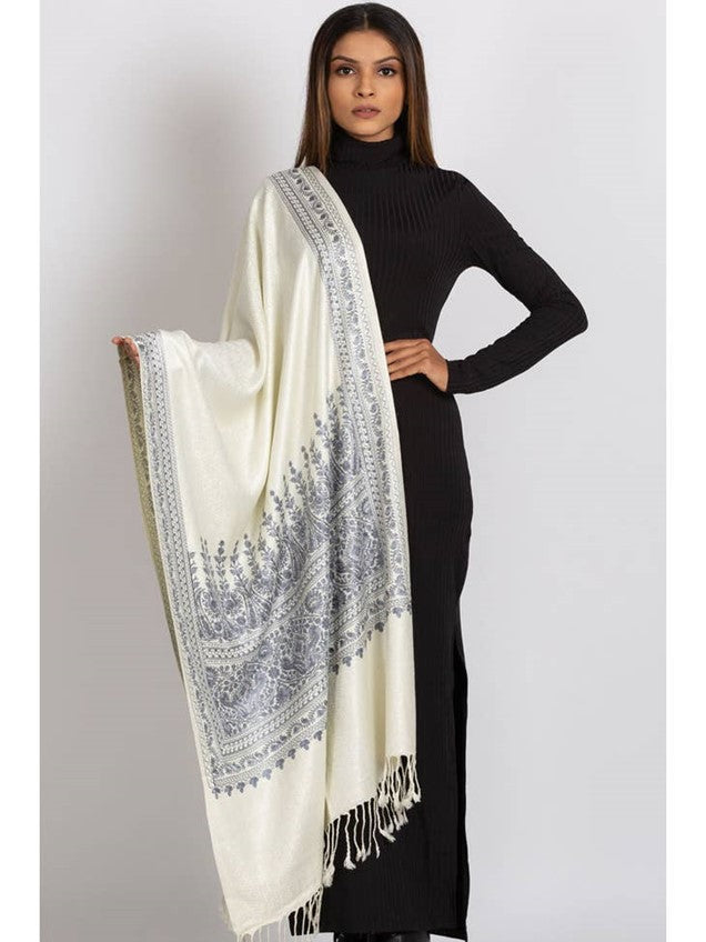 Embroidered Wool Shawl. Collector's shawl.