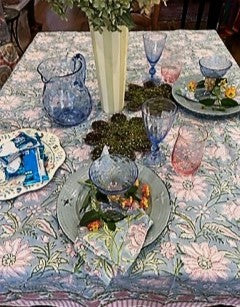 Set of Soft Pastels With 6 Mathing Napkins: Block Print Table Cloth (60 x 90)
