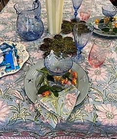 Set of Soft Pastels With 6 Mathing Napkins: Block Print Table Cloth (60 x 90)