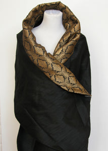 Reversible Silk Shawls in  Print/Solid Combination. Avant-Garde