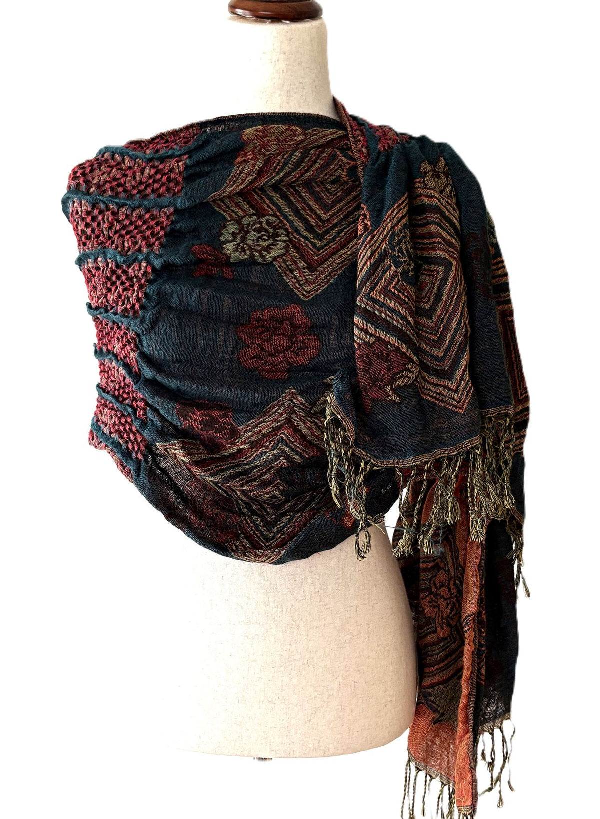 Wraps, Pashmina Ruffle Shawl, Creative And Unusual. (3 Colors)