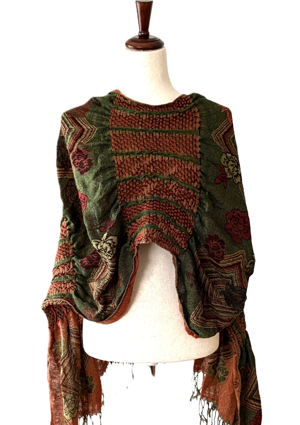 Wraps, Pashmina Ruffle Shawl, Creative And Unusual. (3 Colors)