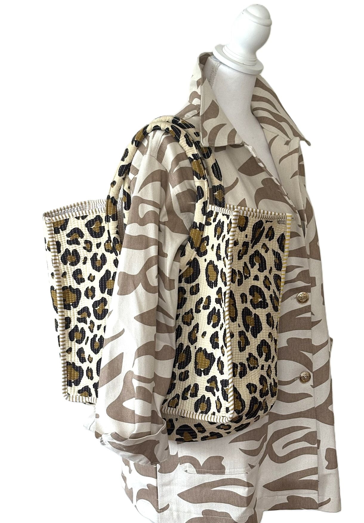 Jacket,  Short Classic Top In Leopard.  So Chic.