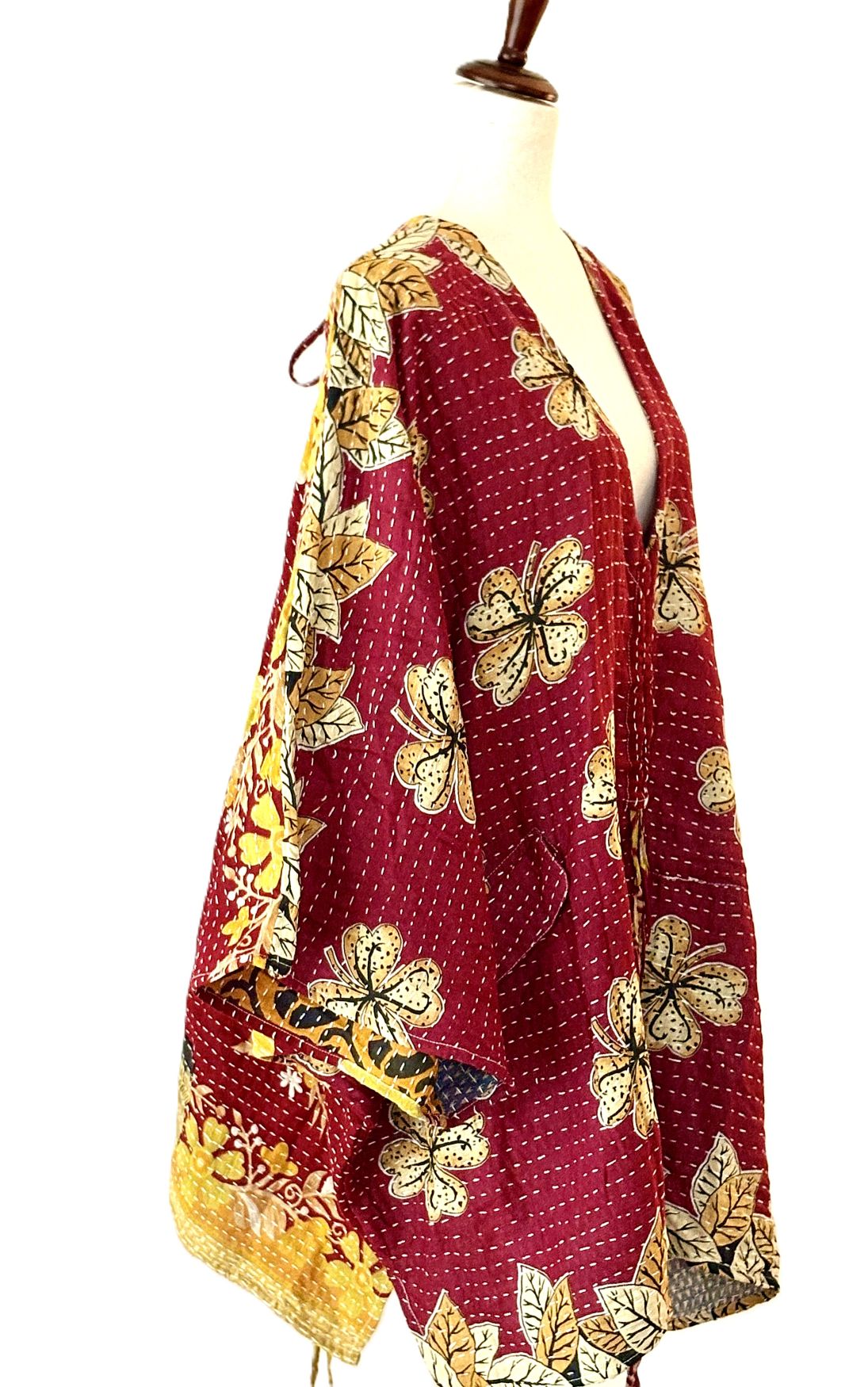 Kantha Bae Shortie Moondance Muu (Dark Floral)