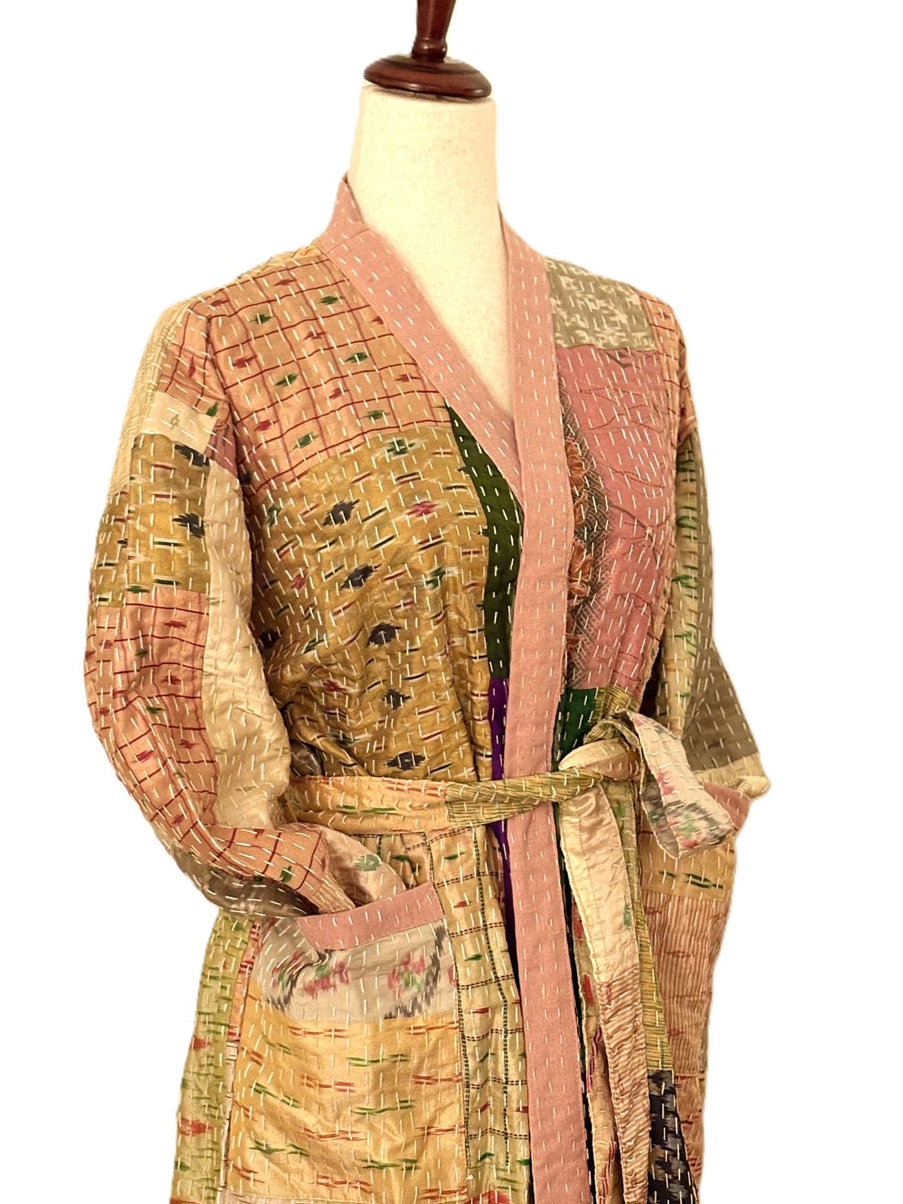 Long Patchwork Silk Kimono With Kantha Embroidery. (Beige).