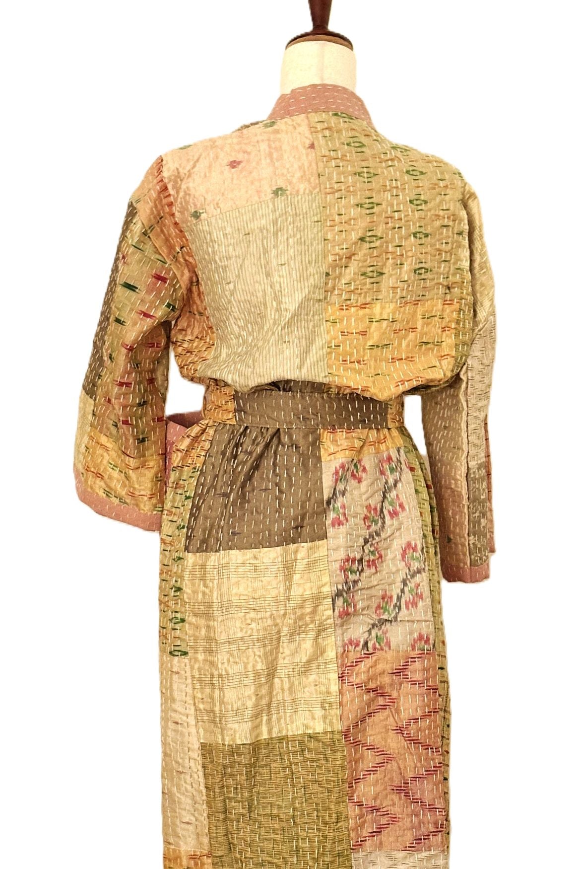Long Patchwork Silk Kimono With Kantha Embroidery. (Beige).