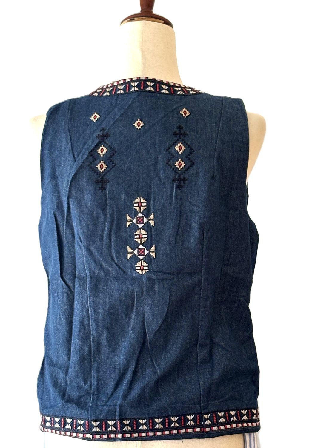 Designer Handmade Embroidered Vest Is Classic.(Black) (Copy)