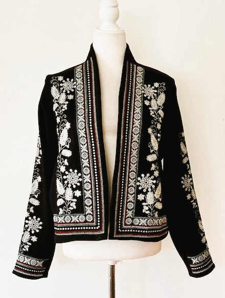 Ukranian Detailed Hand Embroidered Cashmere Short Jacket (Black)