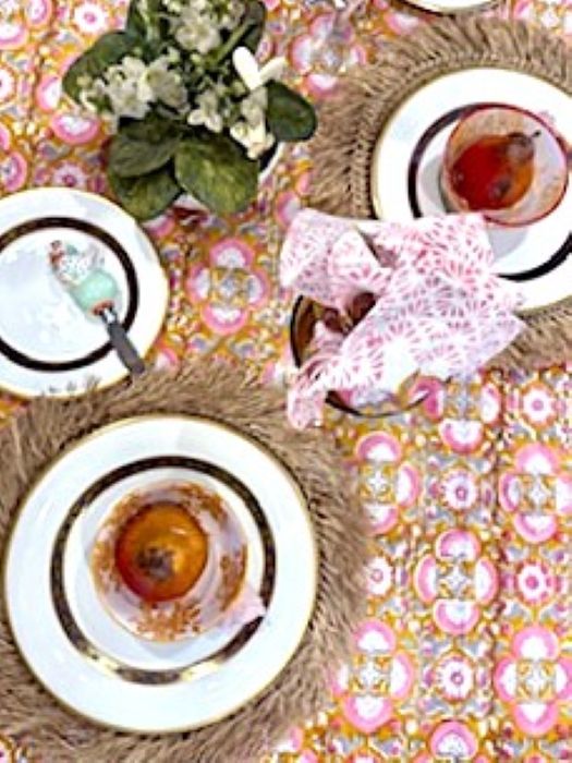 Table, Handmade Block Print Cotton Tablecloth With 6 Napkins: Bright Abstract Floral (60 X 90)