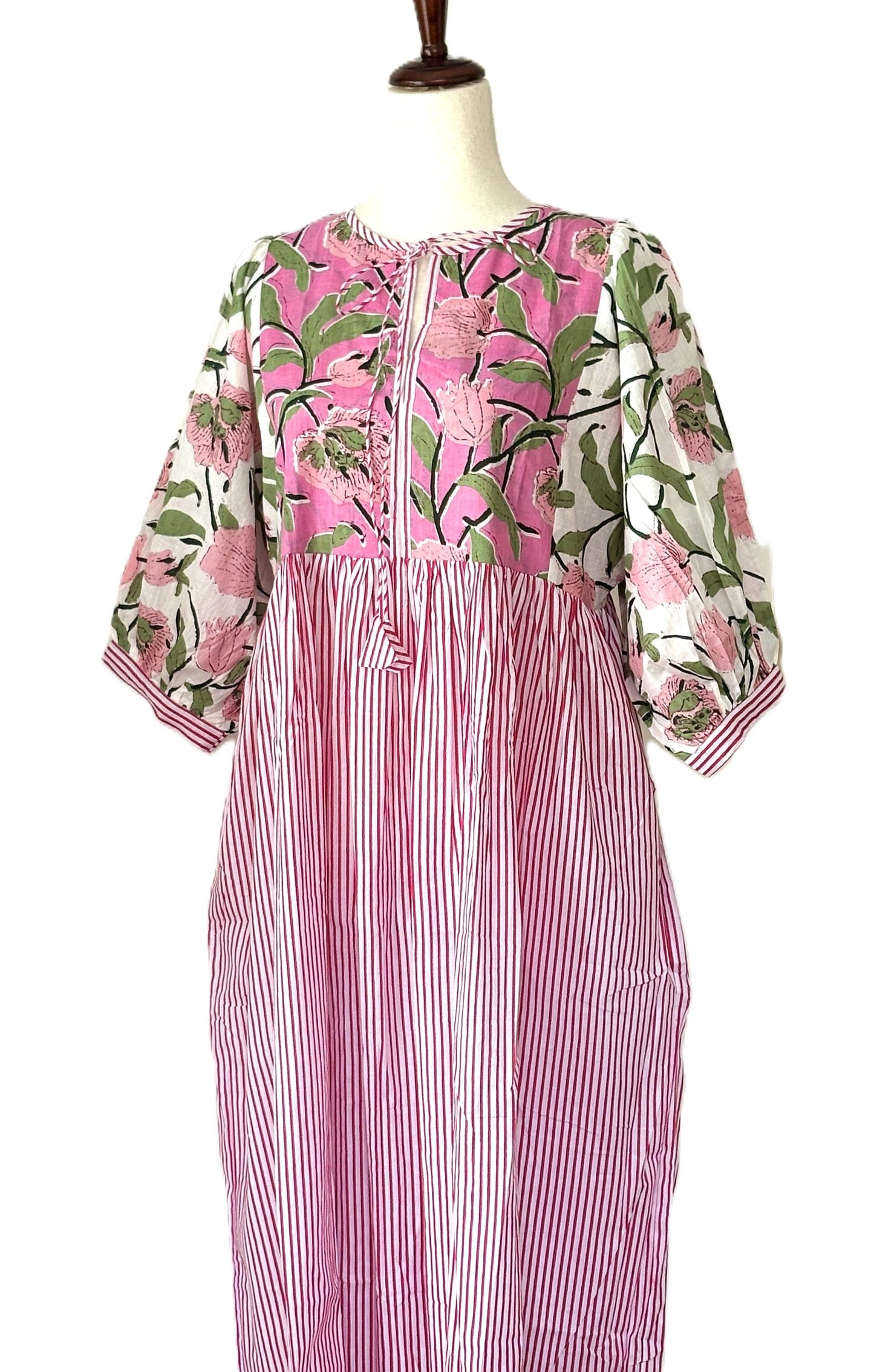 Dresses: Smart, Timeless And Fashionable Classic Striped and Floral Print (Pink)