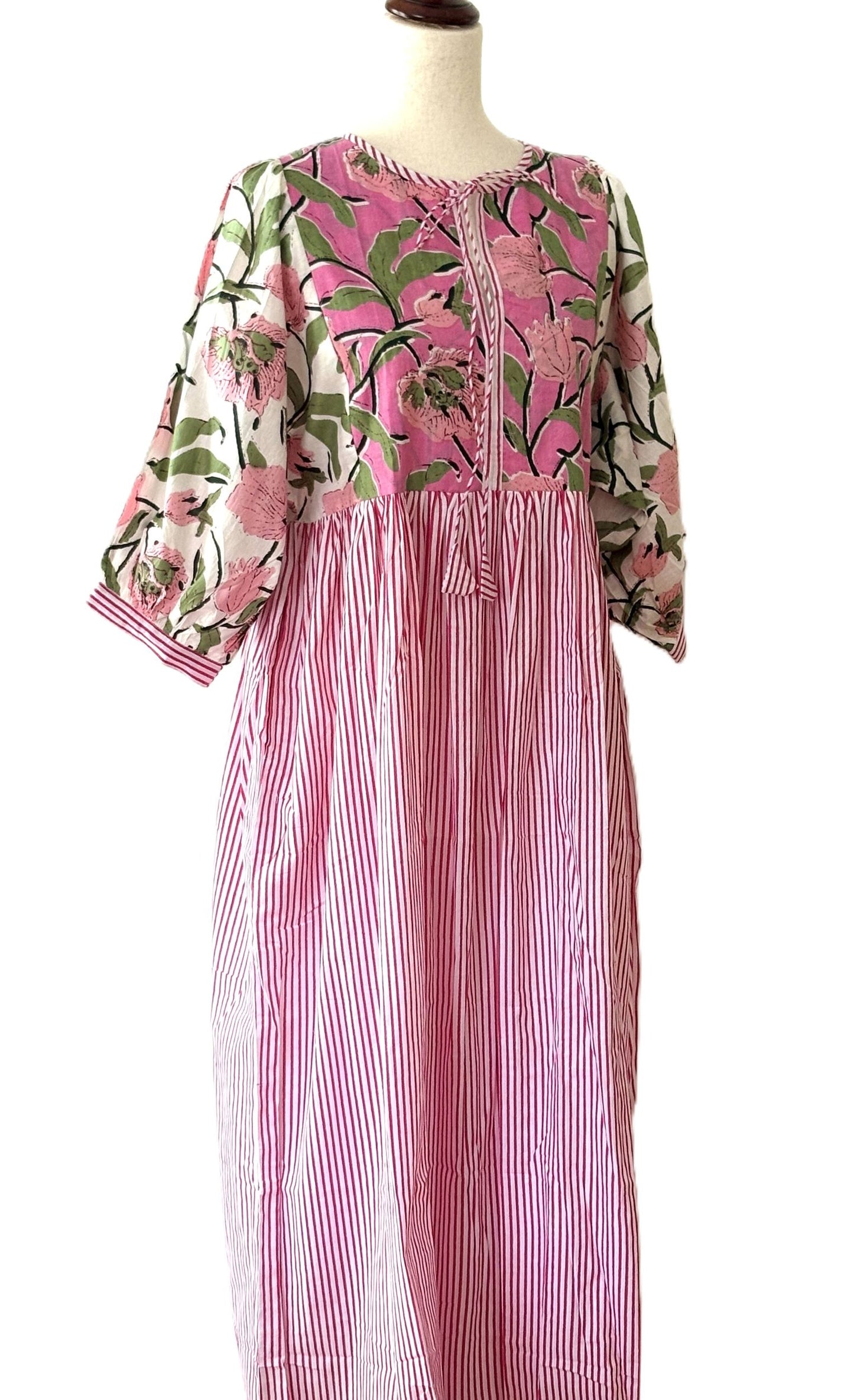 Dresses: Smart, Timeless And Fashionable Classic Striped and Floral Print (Pink)