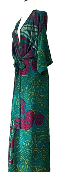 Kantha Bae New Alchemy Crepe Silk Kimono Offers Two Clever Styling Options.(Emerald)