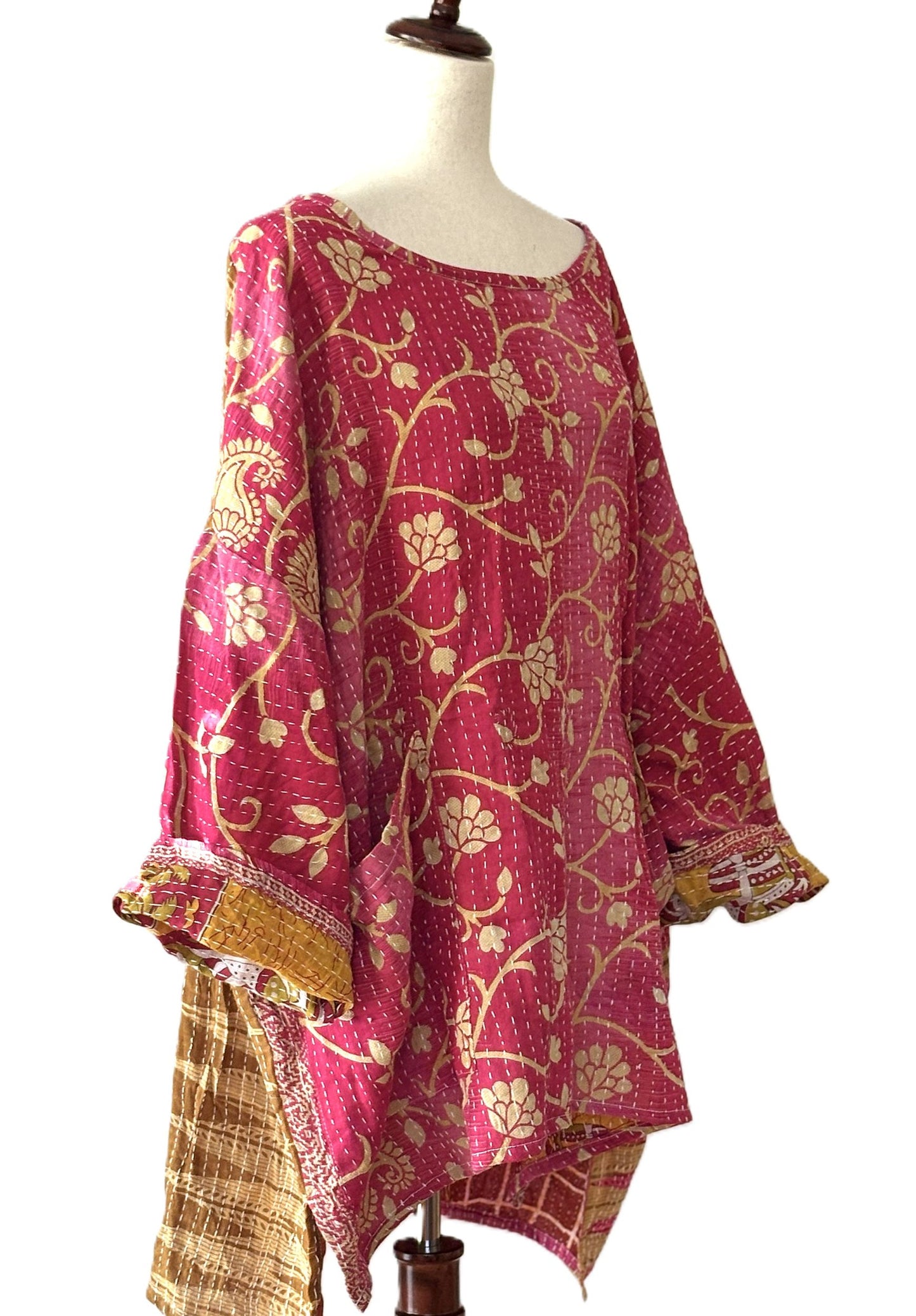Kantha Bae Dream Pullover, Rose Floral