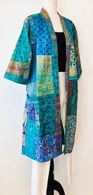 Short Patchwork Cotton and Silk Kimono With Kantha Embroidery Celebrates The Sea (blue)