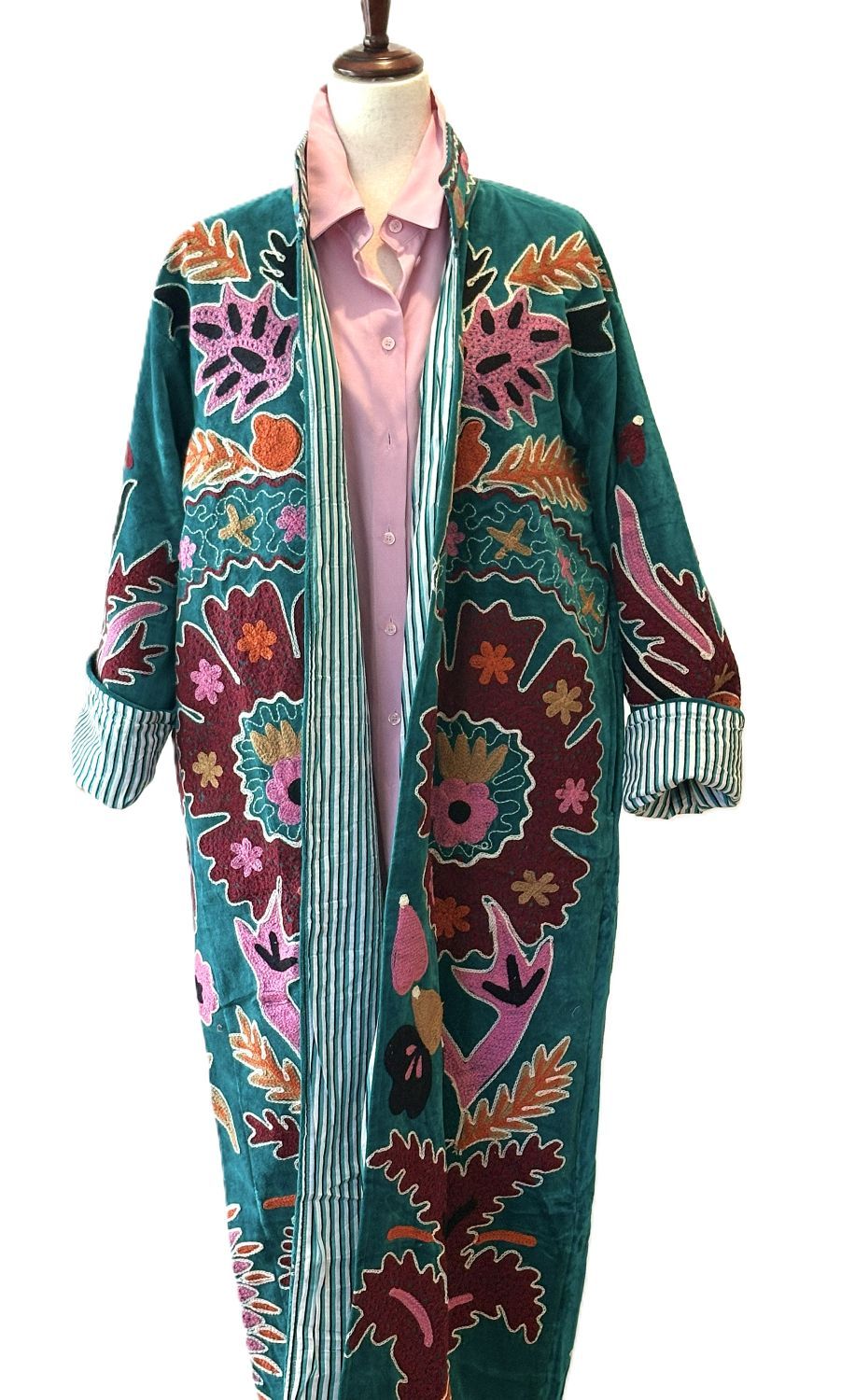 Jacket - Wearable Art, Suzani Hand Embroidered Kimono Duster Coat (Multicolored)