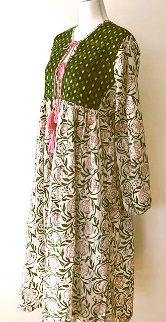 Embroidered Cotton Panel Dress Slims And Highlights The Figure (Olive)