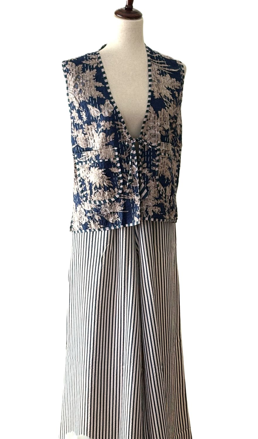 Pants. Relaxed Fit Casual Striped Wide-Leg (Navy or Black Stripe)