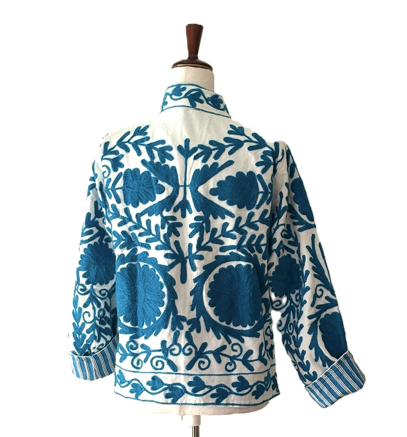 Jacket, Wearable Art In This Hand Embroidered Short Suzani Embroidered Top (Turquoise)