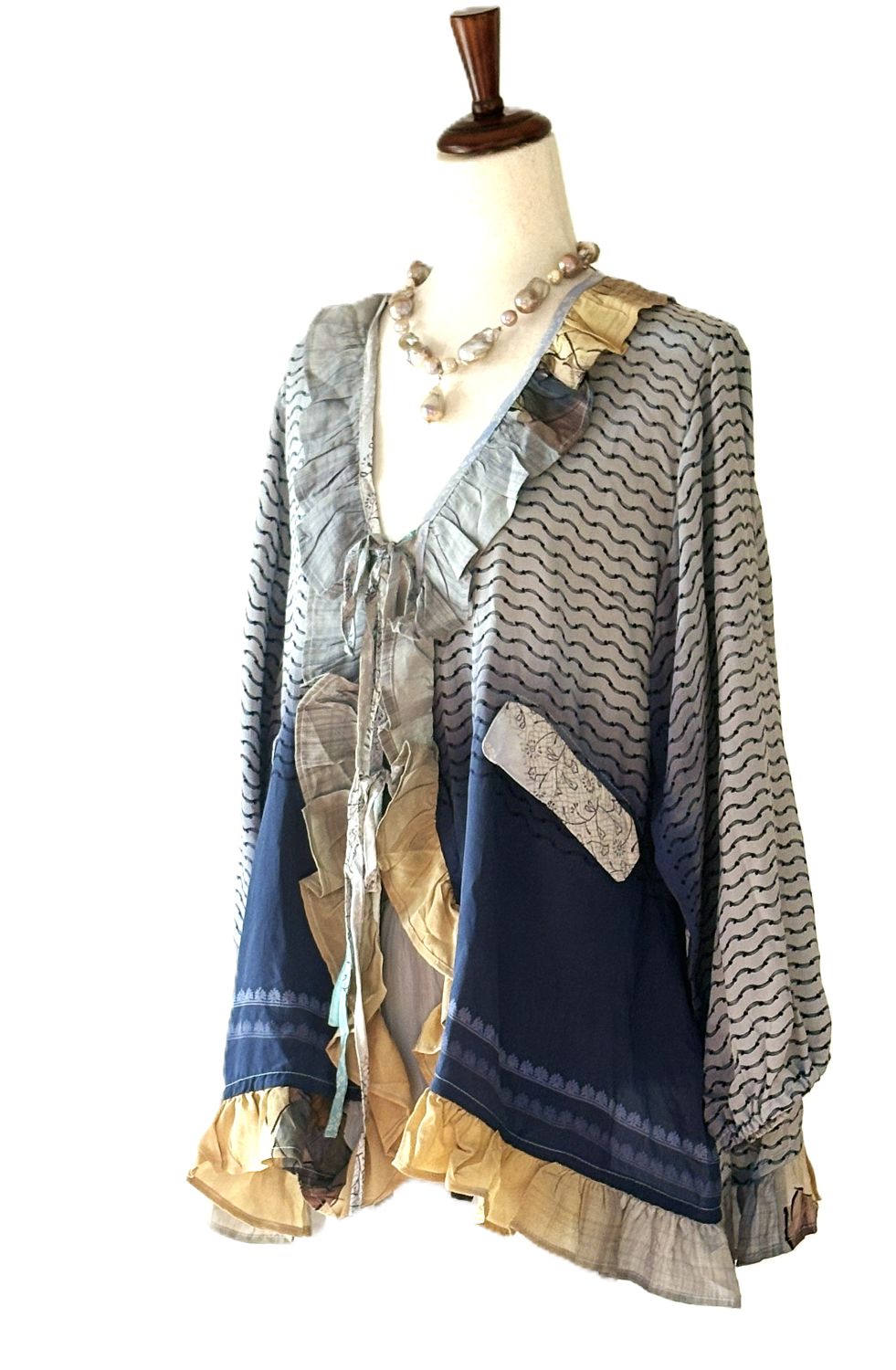 Kantha Bae Daisy Silk Butterfly Top (Blue Silver).