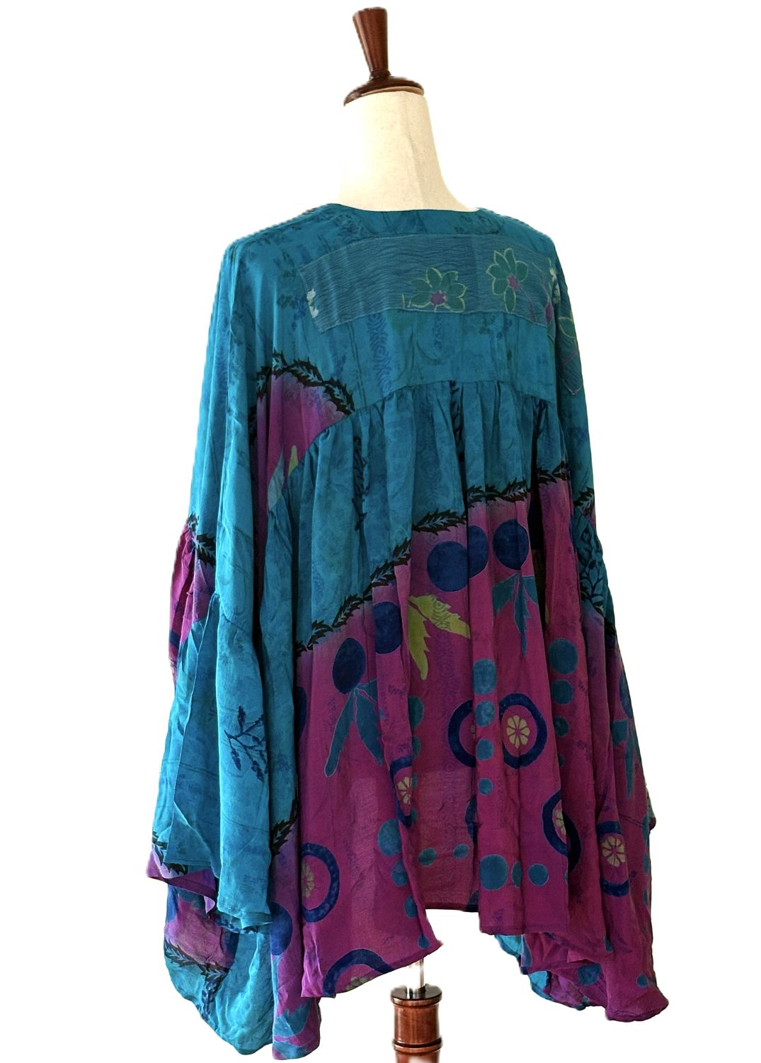 Kantha Bae Crepe Sari Bell Sleeve Golddust Crop (Royal Purple)