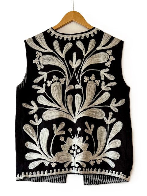 Designer Handmade Embroidered Vest Is Classic And Timely. (Black)