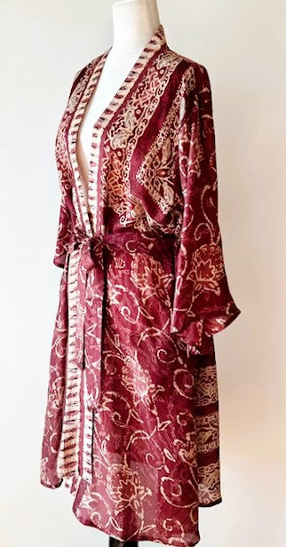 Exceptional Print In Our Cape Sleeve Silk Kimono Duster Dress