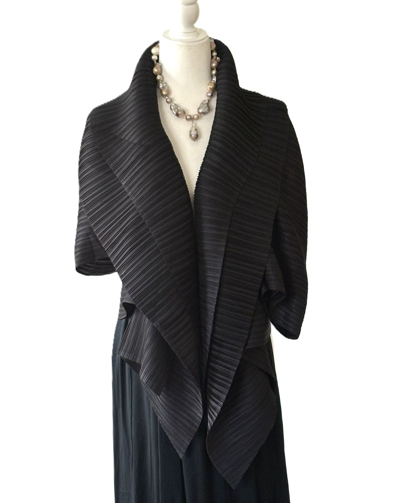 Specialty Collection: Contemporary Textured Pleated Open-Front Jacket Is Smart.