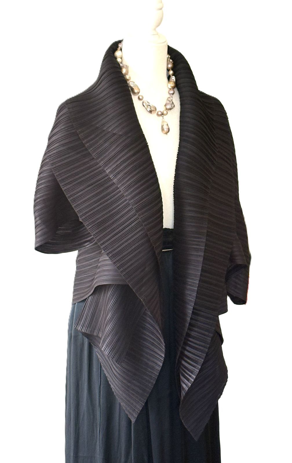 Specialty Collection: Contemporary Textured Pleated Open-Front Jacket Is Smart.