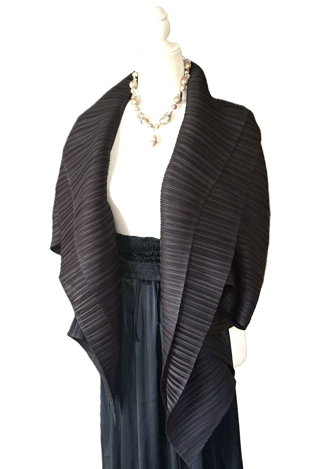 Specialty Collection: Contemporary Textured Pleated Open-Front Jacket Is Smart.