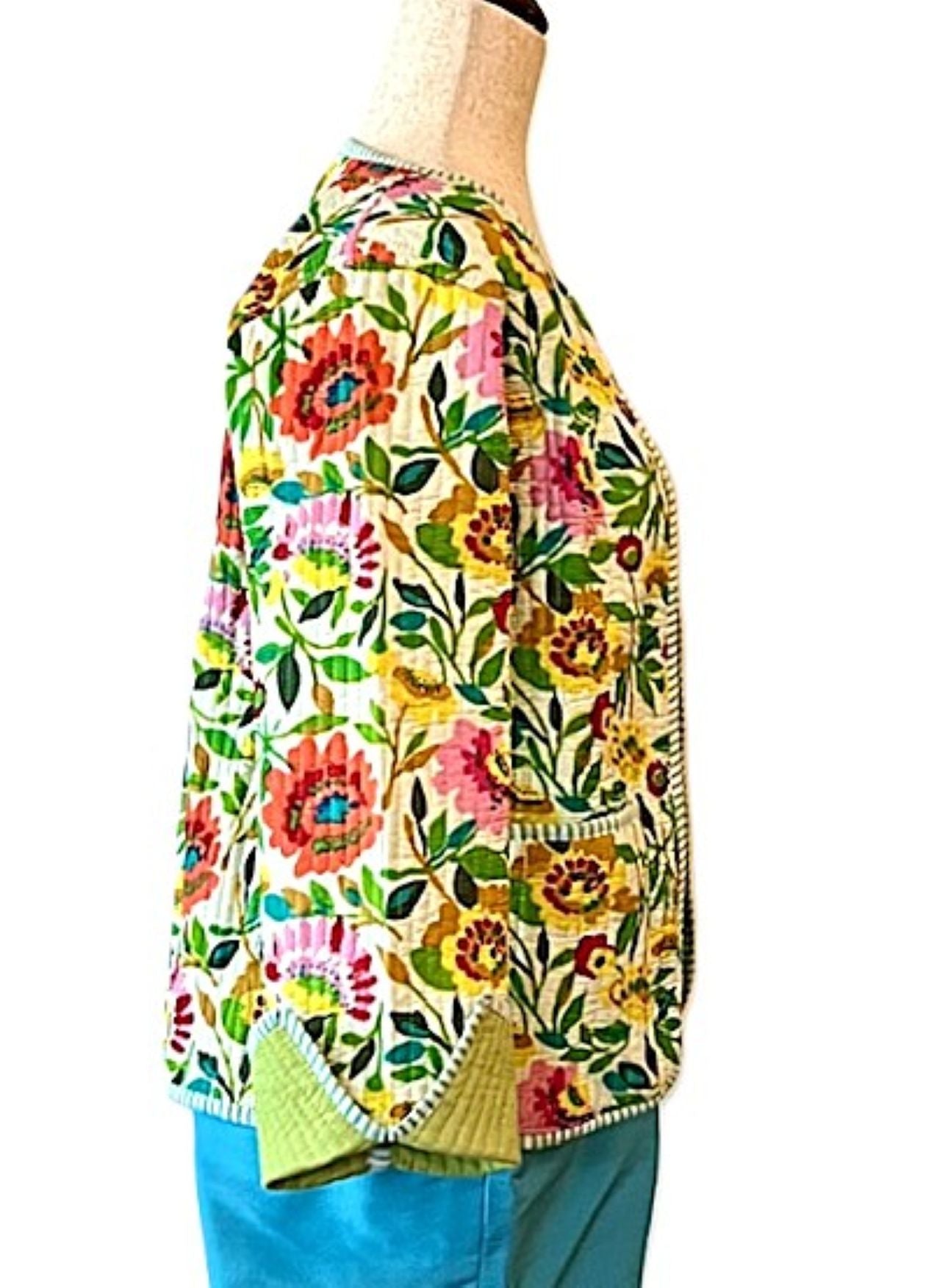 Reversible Cotton Quilted  Womens Jacket Comes Alive In This Beautiful Garden Print (Multi)