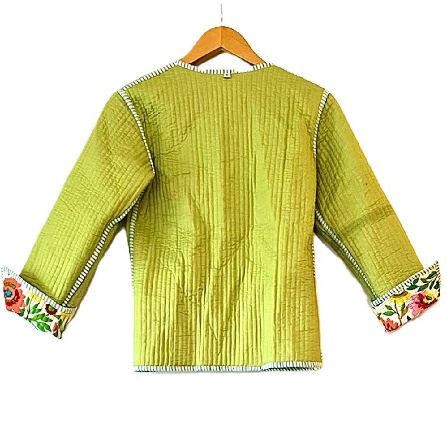 Reversible Cotton Quilted  Womens Jacket Comes Alive In This Beautiful Garden Print (Multi)