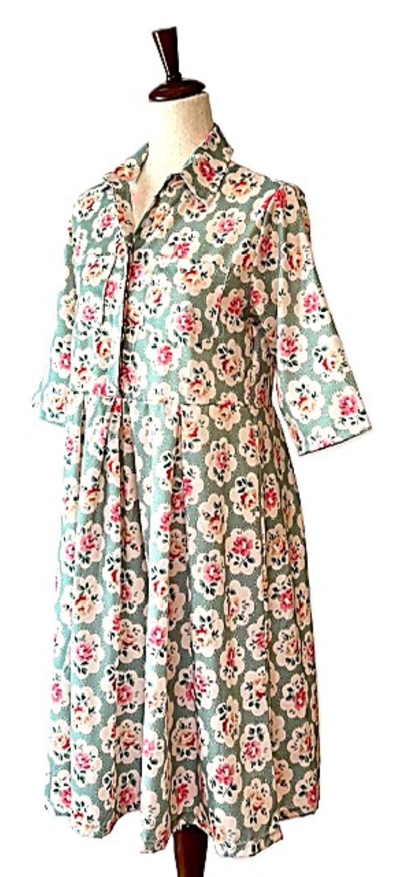 Classic Shirtdress Is An Easy Answer To The Daily Dilemna. (Mint Floral)
