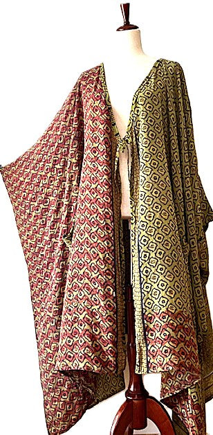 Kantha Bae New Orchid Silk Kimono With Tie . Chic. (Split Print)