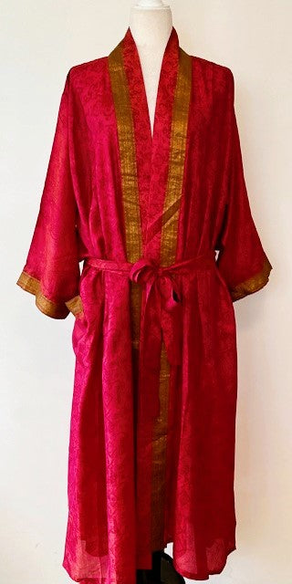 Luxurious Rich Silk Long Kimono Duster Looks Elegant (Red)